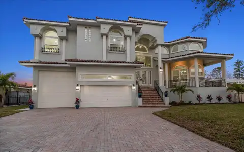 124 LEEWARD IS — home for sale